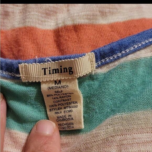 𝅺Scoop neck, stripe graphic tee, fishnet shoulder sleeves, sheer all over - Picture 4 of 4